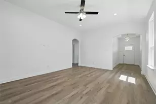 559 Elkhart Ave, Dallas, TX 75217 - Photo 10