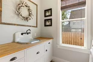 1109 E Oakdale Rd, Irving, TX 75060 - Photo 30