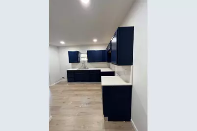 3919 Carl Street, Dallas, TX 75210 - Photo 10