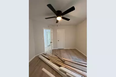 3919 Carl Street, Dallas, TX 75210 - Photo 6