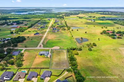 435 Massey Road, Pilot Point, TX 76258 - Photo 12