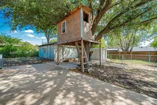 803 S 4th St, Crandall, TX 75114 - Photo 24