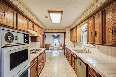 605 E Spring Valley Road, Richardson, TX 75081 - Photo 12