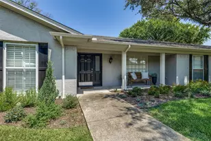 4301 Winding Way, Benbrook, TX 76126 - Photo 4