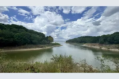 407 Whispering Pine Drive, Gordonville, TX 76245 - Photo 32