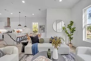 631 N Tyler St, Dallas, TX 75208 - Photo 1