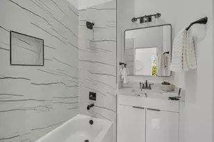 631 N Tyler St, Dallas, TX 75208 - Photo 18