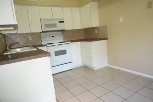 3617 Edgewood Dr, Garland, TX 75042 - Photo 4