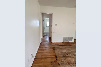 106 Benton Street, Nocona, TX 76255 - Photo 8