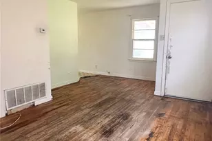 106 Benton St, Nocona, TX 76255 - Photo 4