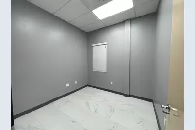 2505 S Great Southwest Parkway, Grand Prairie, TX 75052 - Photo 8