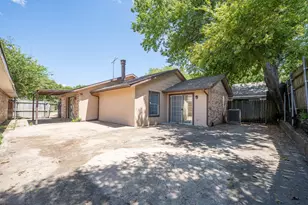 5406 Kingfisher Rd, Garland, TX 75043 - Photo 12