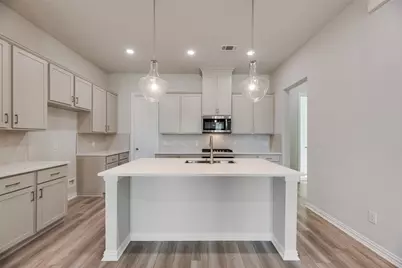 8135 Challenger Lane, Frisco, TX 75034 - Photo 4