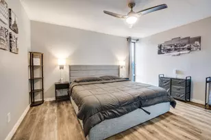 552 E Avenue J, Grand Prairie, TX 75050 - Photo 8