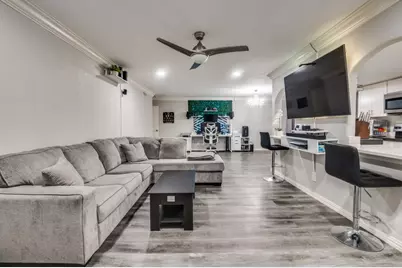 552 E Avenue J #D, Grand Prairie, TX 75050 - Photo 4