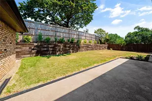 817 Shady Lake Dr, Bedford, TX 76021 - Photo 34