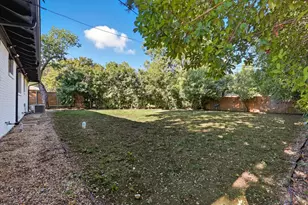 6611 Highgate Ln, Dallas, TX 75214 - Photo 24