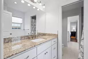 6446 Runnemede Ln, Dallas, TX 75214 - Photo 14