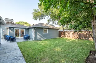 6446 Runnemede Ln, Dallas, TX 75214 - Photo 20