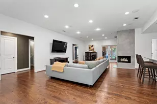 6446 Runnemede Ln, Dallas, TX 75214 - Photo 4