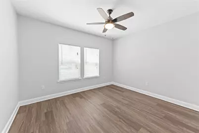 1924 Summer Avenue, Waco, TX 76708 - Photo 12