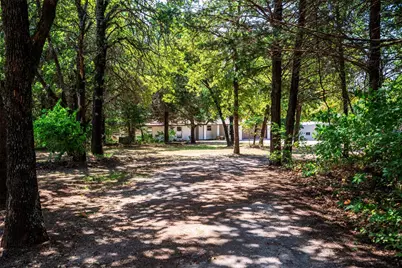 790 Sleepy Hollow Lane, Valley View, TX 76272 - Photo 2