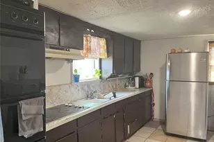 407 W Maple St, Celina, TX 75009 - Photo 8