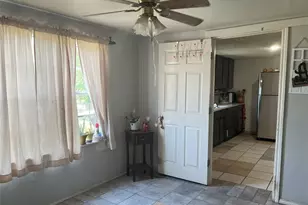 407 W Maple St, Celina, TX 75009 - Photo 12