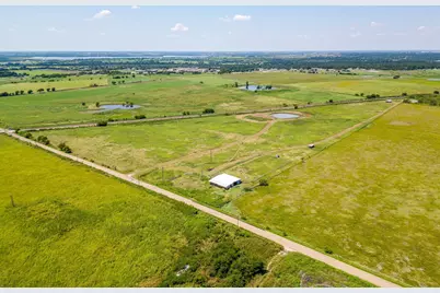 1041 County Road 310A, Cleburne, TX 76031 - Photo 2