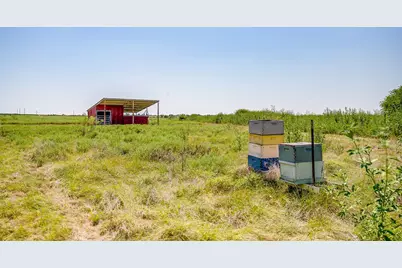 1041 County Road 310A, Cleburne, TX 76031 - Photo 16