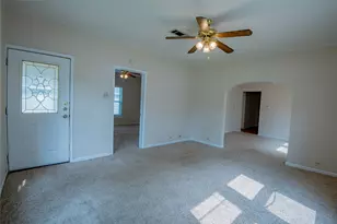 1709 E Chaffin St, Sherman, TX 75090 - Photo 4