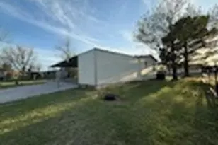 608 N Browning St, Seymour, TX 76380 - Photo 2