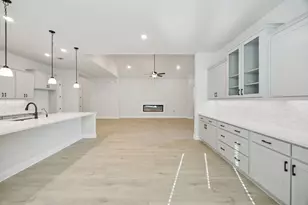 1016 Sunflower St, Crowley, TX 76036 - Photo 16