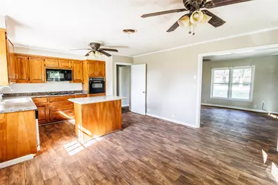 202 N Sycamore, Malone, TX 76660 - Photo 8