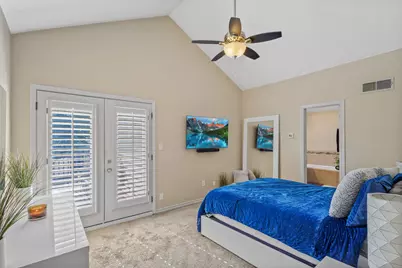 213 Cimarron Trail #2, Irving, TX 75063 - Photo 10