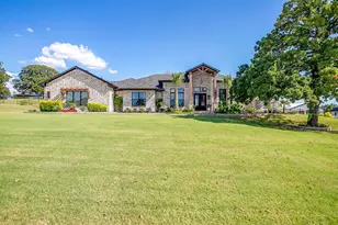 312 Pear Valley Ln, Burleson, TX 76028 - Photo 1