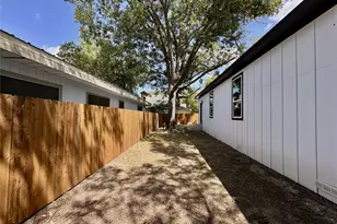 1007 E Broadway St, Gainesville, TX 76240 - Photo 36