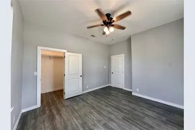 1007 E Broadway Street, Gainesville, TX 76240 - Photo 10