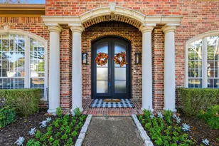 3901 Victory Ct, Flower Mound, TX 75028 - Photo 2