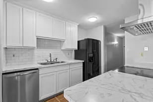 7319 Hedge Dr, Dallas, TX 75249 - Photo 8