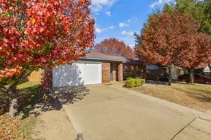 7319 Hedge Dr, Dallas, TX 75249 - Photo 2