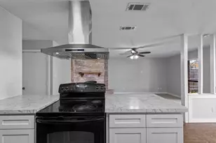 7319 Hedge Dr, Dallas, TX 75249 - Photo 10