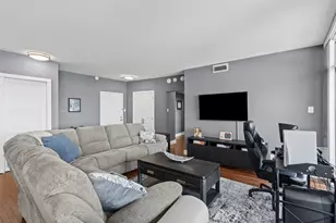 6211 W Northwest Hwy, Dallas, TX 75225 - Photo 8