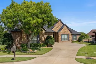 1203 Huntington Cove Ct, Granbury, TX 76048 - Photo 40