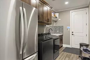 1203 Huntington Cove Ct, Granbury, TX 76048 - Photo 18