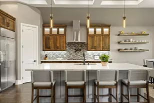 1203 Huntington Cove Ct, Granbury, TX 76048 - Photo 4