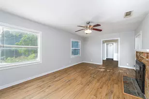 1924 N Edgewood Terrace, Fort Worth, TX 76103 - Photo 2