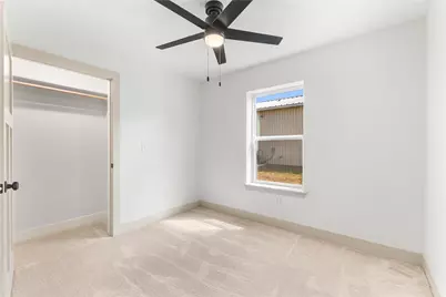 1107 E Navarro Avenue, Mart, TX 76664 - Photo 16