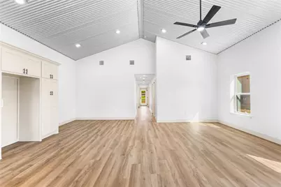 1107 E Navarro Avenue, Mart, TX 76664 - Photo 6