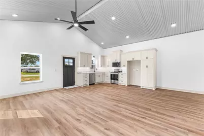 1107 E Navarro Avenue, Mart, TX 76664 - Photo 8